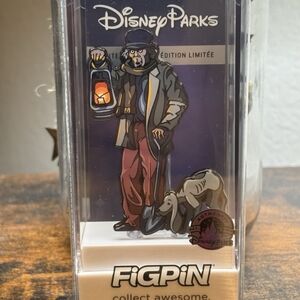 New Disney FiGPiN Haunted Mansion "The Watchman"
